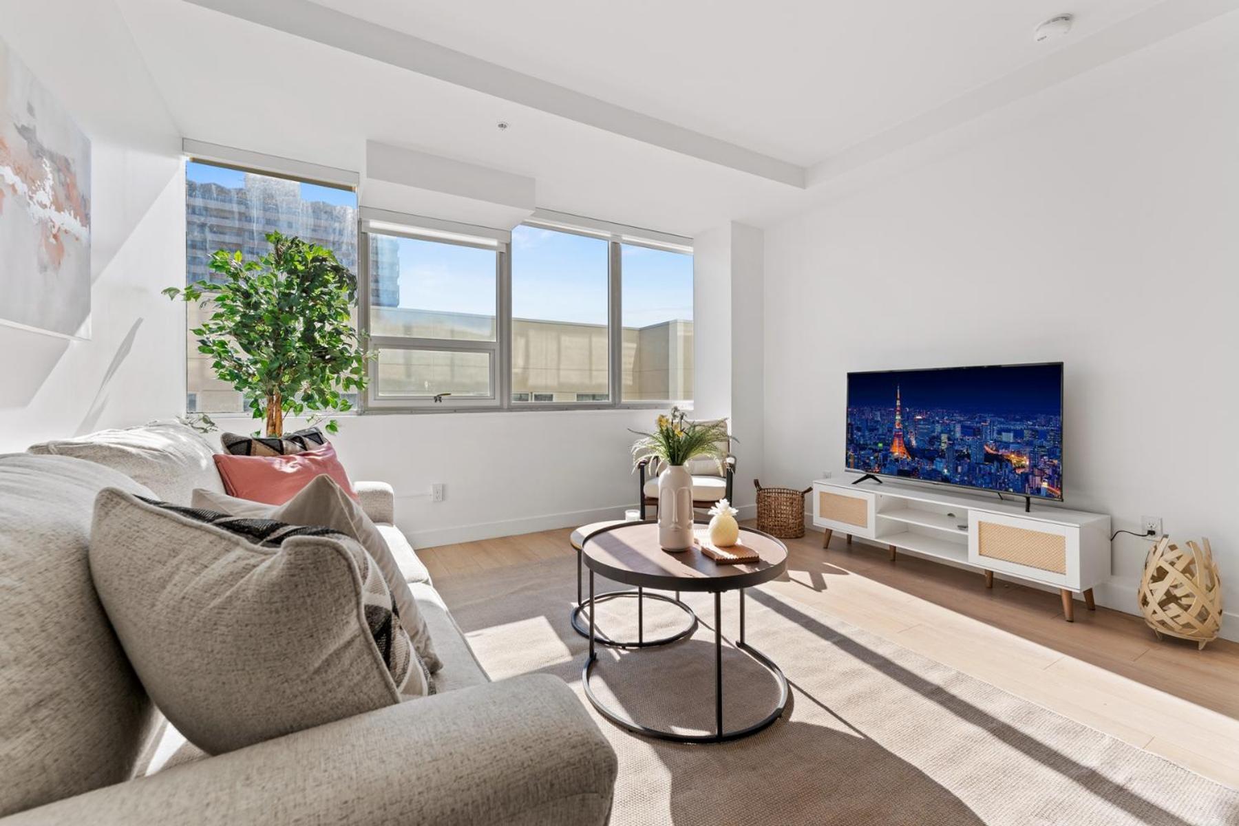 Stylish Downtown La Getaway - Prime Location On Wilshire Blvd! 2 Bedroom 1 Bath Hotel Los Ángeles