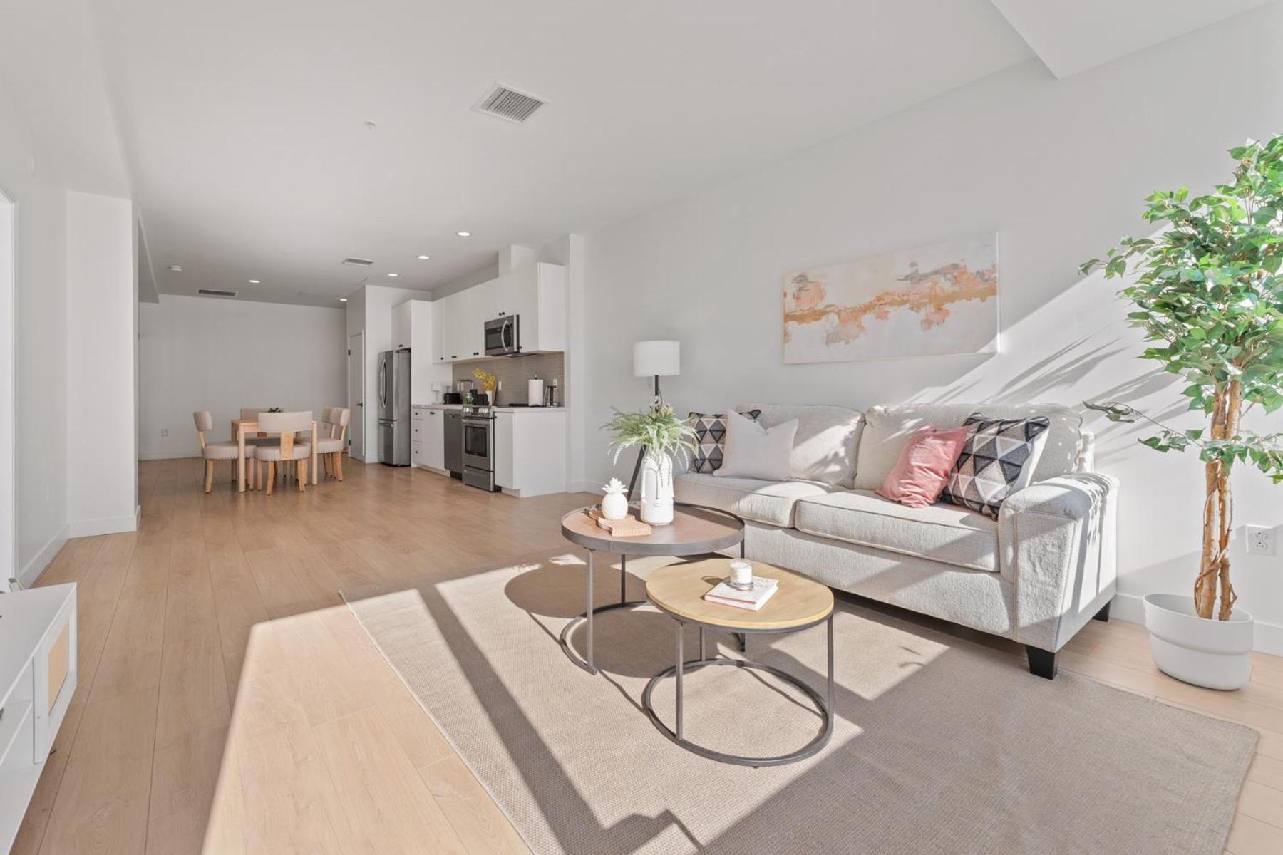 Stylish Downtown La Getaway - Prime Location On Wilshire Blvd! 2 Bedroom 1 Bath Hotel Los Ángeles