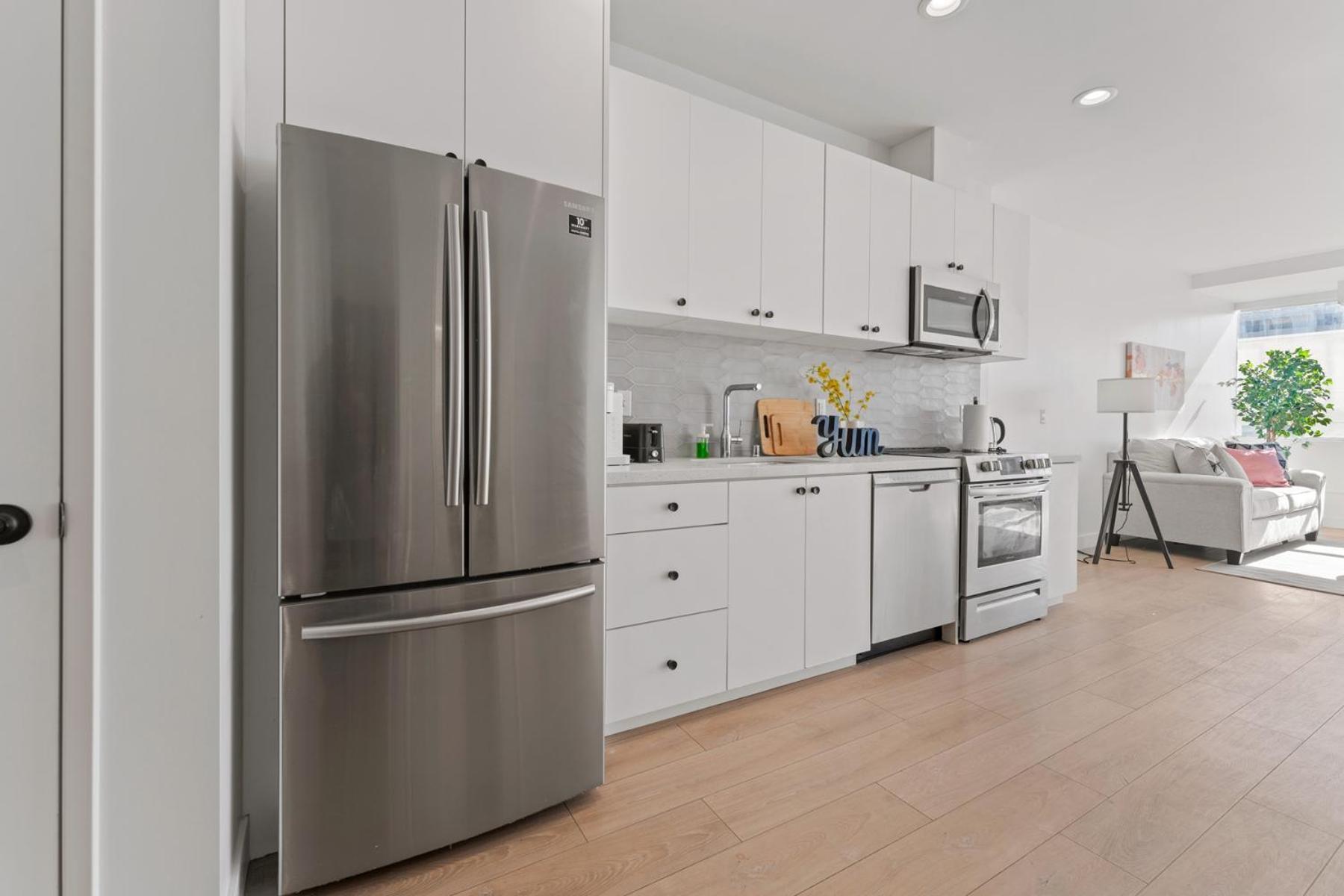 Stylish Downtown La Getaway - Prime Location On Wilshire Blvd! 2 Bedroom 1 Bath Hotel Los Ángeles